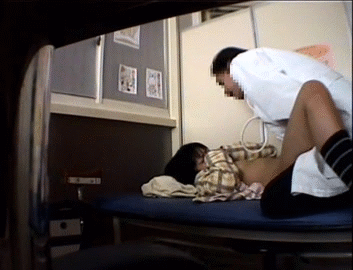  【合法ロリGIF】性癖を拗らせた小児科医の問題行動を盗撮した結果ｗｗｗｗｗ その13